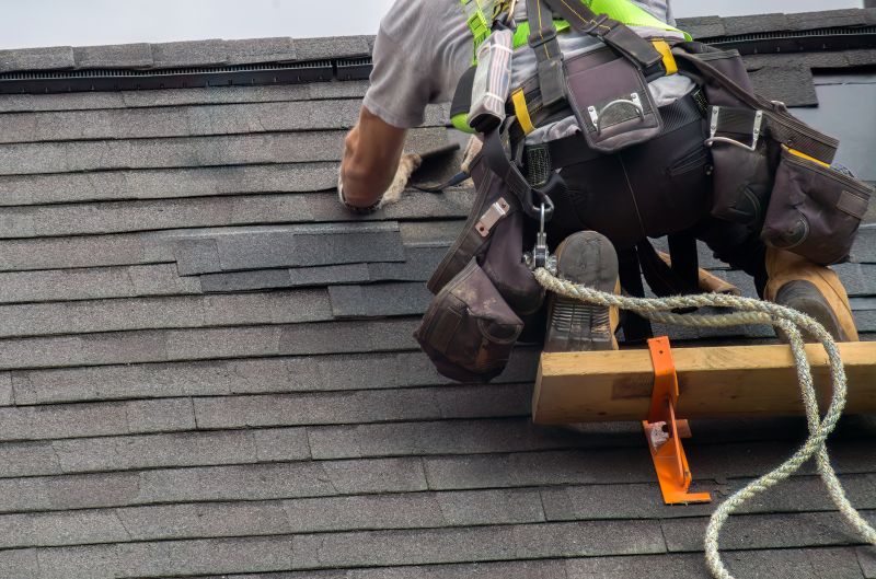 Asphalt Roofing Service in Lithonia, GA